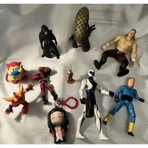Vintage Collectable Action Figure Lot Of 10 WWf, REN And Stimpy Star Wars Alien